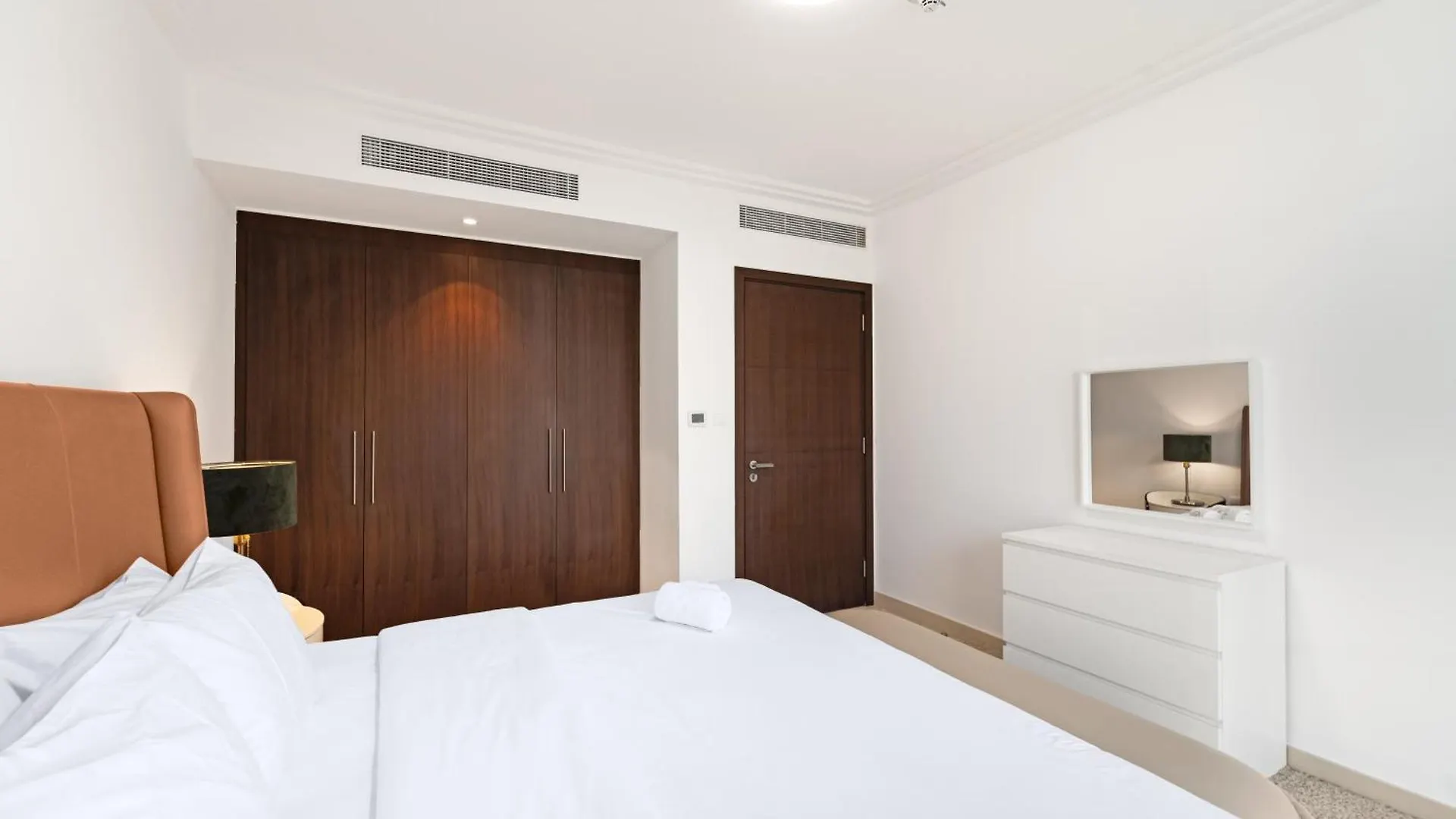 1Bed W Direct Dubaimall Access & Burj Khalifa View Apartment Dubai