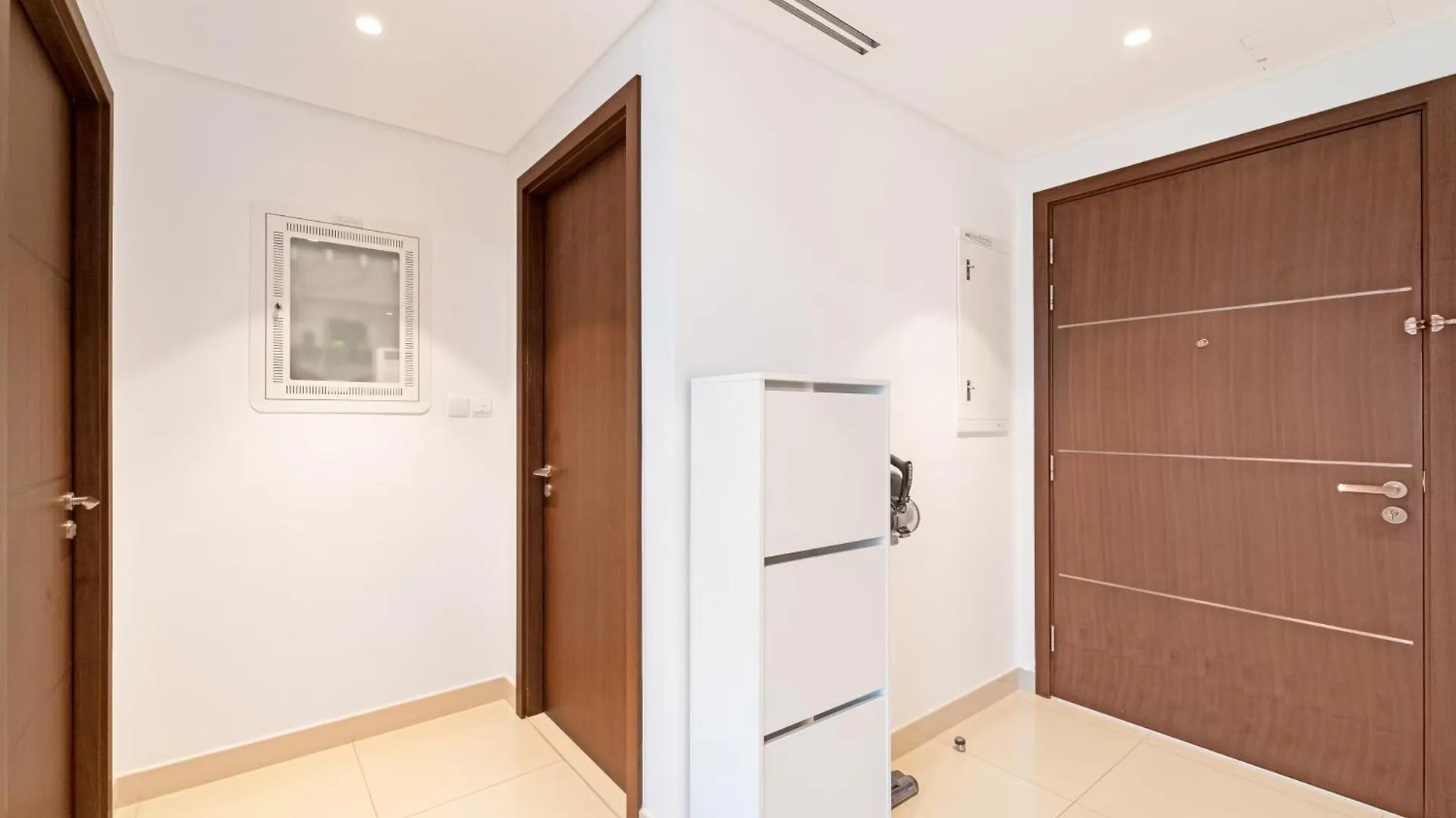 1Bed W Direct Dubaimall Access & Burj Khalifa View Apartment